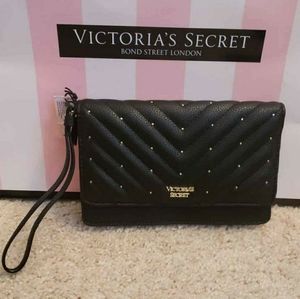 💗NWT-VS Pink wristlet wallet Black